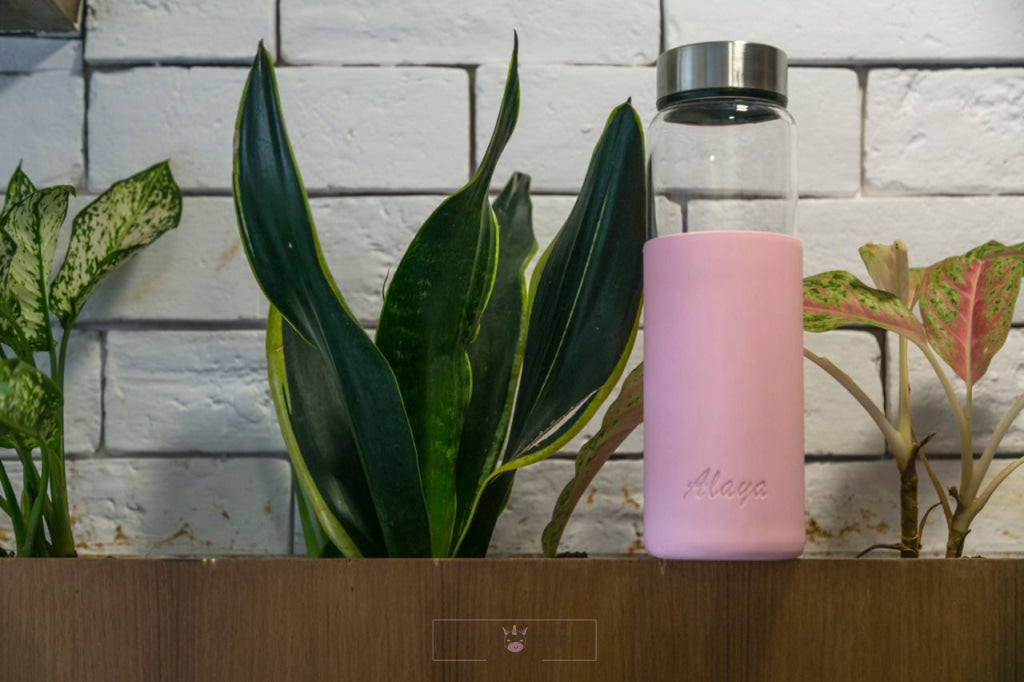 Personalized Glass Bottle with Patel Silicone Sleeve 750ml HOME PEBELLIFEWARE 