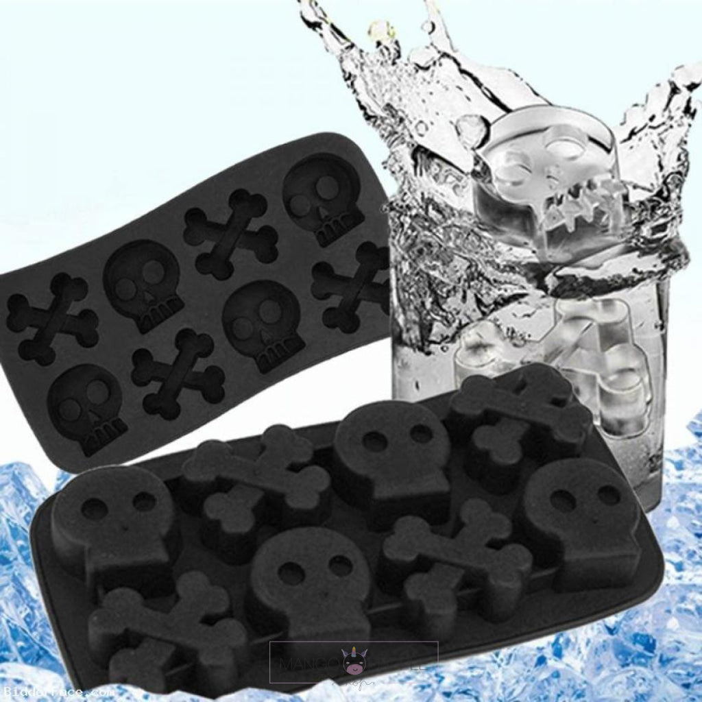 Skull & Crossbones Ice Tray Kitchen Tools Mango People Local 